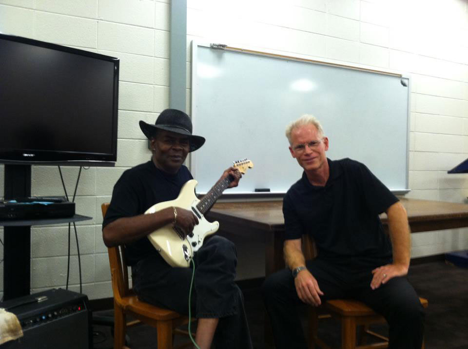 Bill “Howl-N-Madd” Perry visits Adam Gussow’s English 324 class on the blues tradition in American literature.